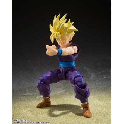 shfiguarts-super_saiyan_son_gohan_the_fighter_who_surpassed_goku-5