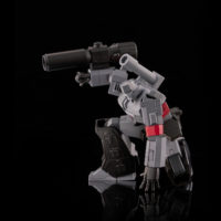 flame_toys-megatron_g1-8